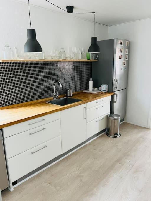 Lovely 1-Bedroom Condo In Aarhus C ภายนอก รูปภาพ