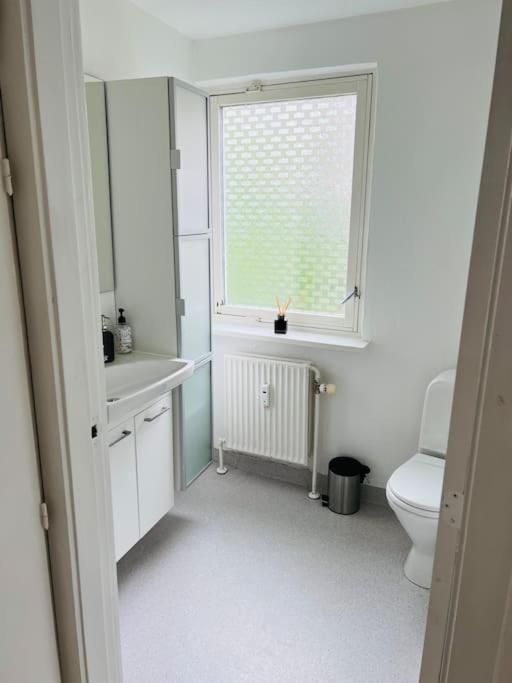 Lovely 1-Bedroom Condo In Aarhus C ภายนอก รูปภาพ