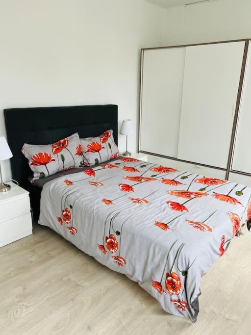 Lovely 1-Bedroom Condo In Aarhus C ภายนอก รูปภาพ